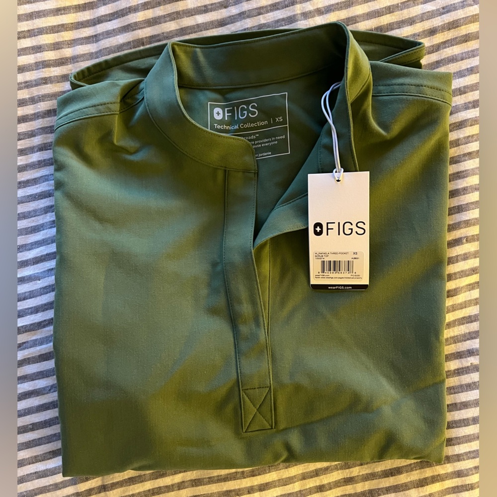 FIGS Rafaela Oversized Scrub Top XS Fern Green